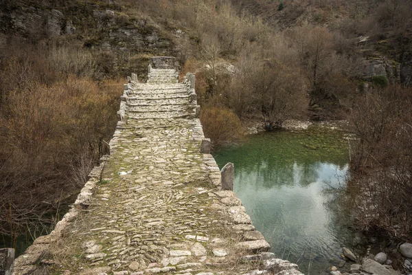 Kologeriko vecchio ponte di pietra — Foto Stock