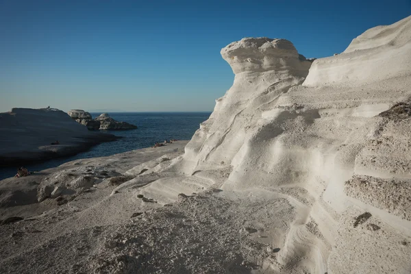 Beautiful moonscape beach Sarakiniko — Stock Photo, Image