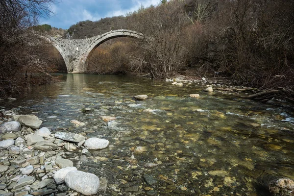 Кологерико старый каменный мост — стоковое фото