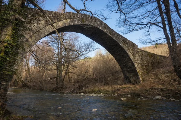 Ponte de pedra velha — Fotografia de Stock