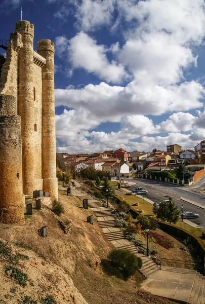 Замок в Valencia de Don Juan — стокове фото