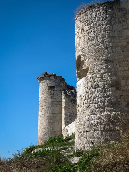Ruïnes van een kasteel in Iscar — Stockfoto