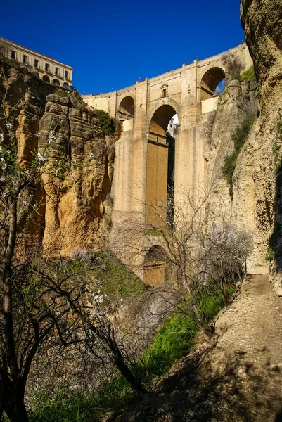 Ronda Stadt auf dem Felsen in Andalusien — Stockfoto