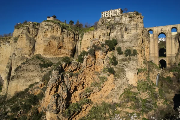 Ronda ciudad sobre la roca en Andalucía — Foto de Stock