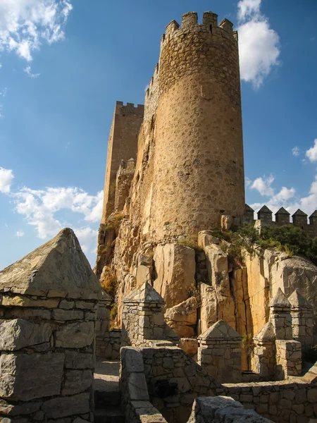 古い中世のアルマンサ城 — ストック写真
