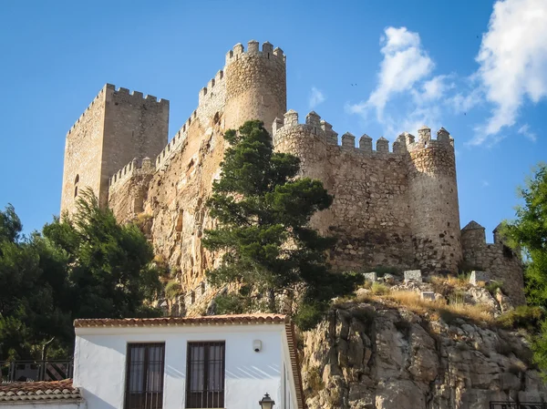 Oude middeleeuwse Almansa kasteel — Stockfoto