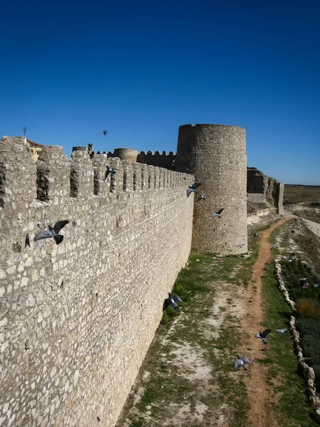 Kastil abad pertengahan tua di Uruena — Stok Foto