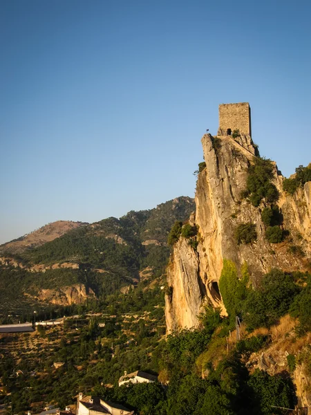 Ancien château au coucher du soleil — Photo