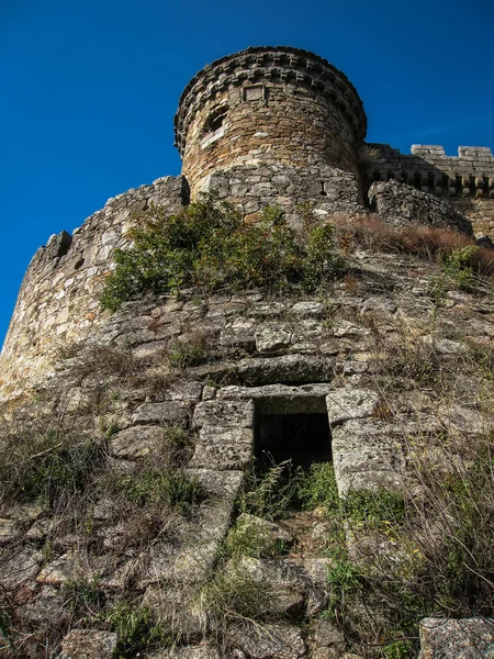 Gamla medeltida mombeltran slott — Stockfoto