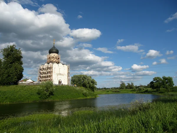 Church of the Intercession on the Nerl — Stock Photo, Image