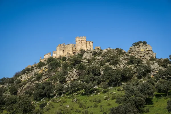 Slott på Belvis de Monroi — Stockfoto