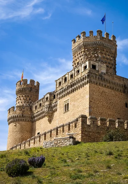 Старий замок Мананарес на пагорбі — стокове фото