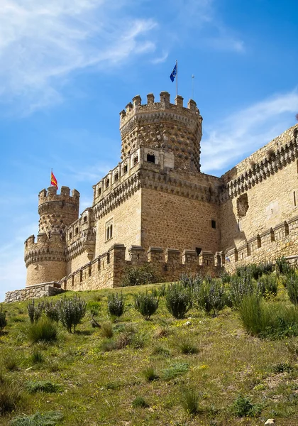 Staré mansanares hrad na kopci — Stock fotografie