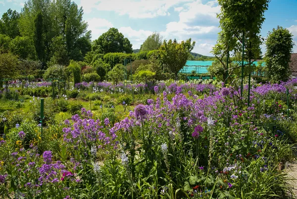 Jarní zahrady v Giverny — Stock fotografie