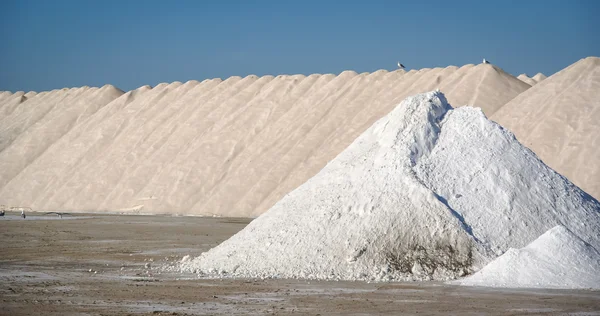White mountains of salt — Stock Photo, Image