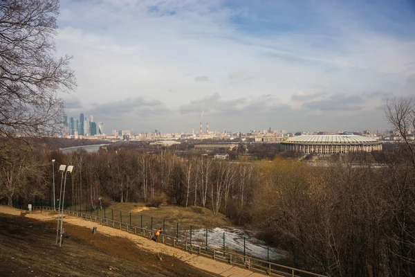 Vue de la Luzhniki depuis Sparrow Hills — Photo