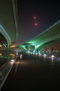 güzel köprü gece yaktı
