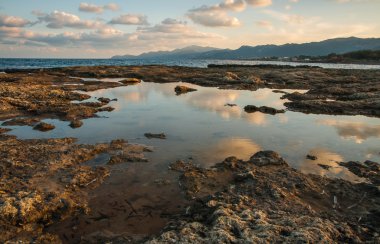 Monemvasia yakınındaki deniz manzarası