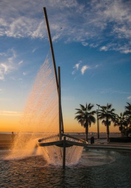 Çeşme - yelkenli gündoğumu