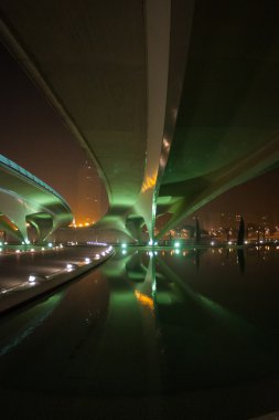 güzel köprü gece yaktı