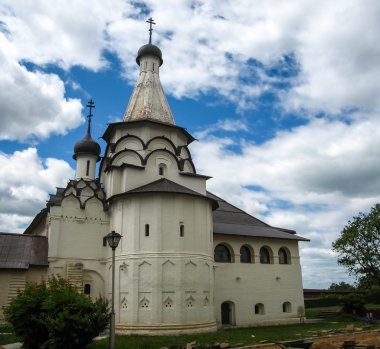 Taş kilisede beyaz: Suzdal