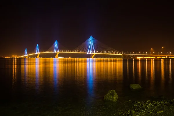 Pont Rio-Antirio la nuit — Photo