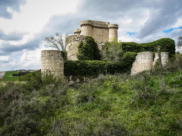 Ruins of a castle in Sesena — Stock Photo, Image