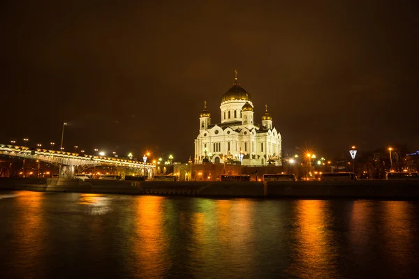 Vue de nuit de la cathédrale du Christ Sauveur — Photo