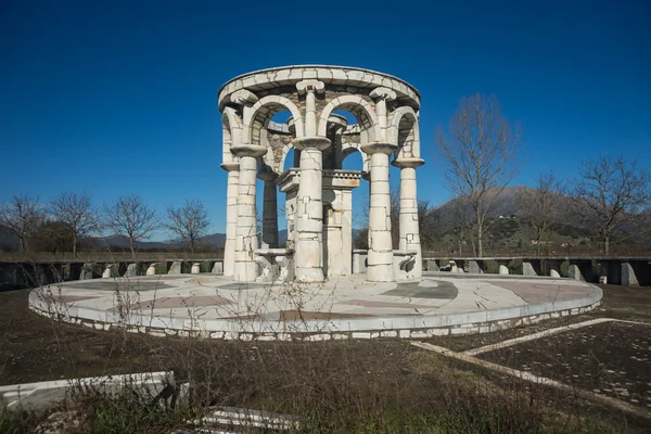 Temppeli muinaisessa Mantineiassa — kuvapankkivalokuva