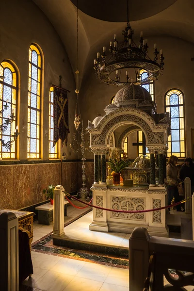Интерьер собора в Патрах — стоковое фото