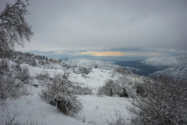 Inverno a Trikala Korinthias, Peloponneso, Grecia — Foto Stock