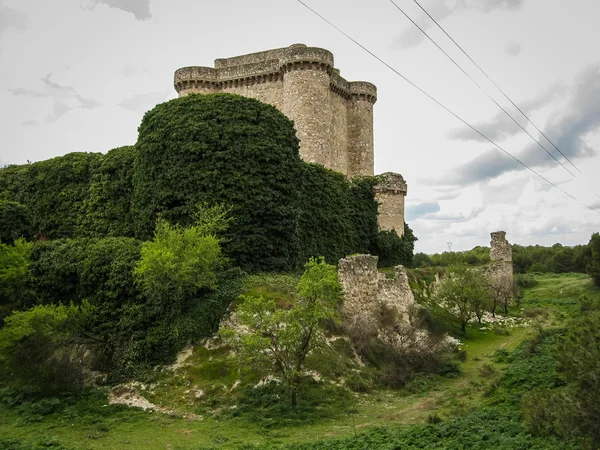 Zřícenina hradu v Sesena — Stock fotografie