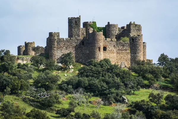 Ruinen einer Burg bei salvatiera de los barros — Stockfoto