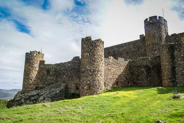 Ruïnes van een kasteel in Salvatiera de los Barros — Stockfoto