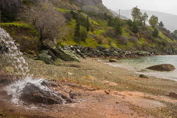 Thermal mata air di pantai di Kato Illia — Stok Foto