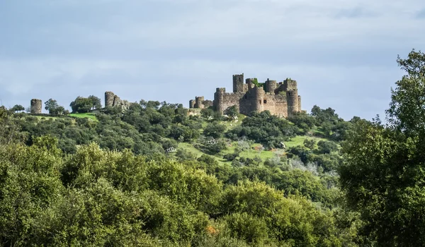 Ruines d'un château à Salvatiera de los Barros — Photo