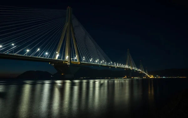 Pont Rio-Antirio la nuit — Photo