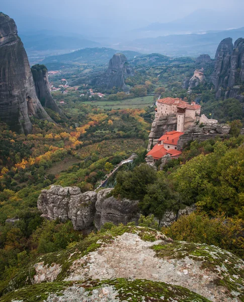 Veduta delle montagne e dei monasteri di Meteora — Foto Stock