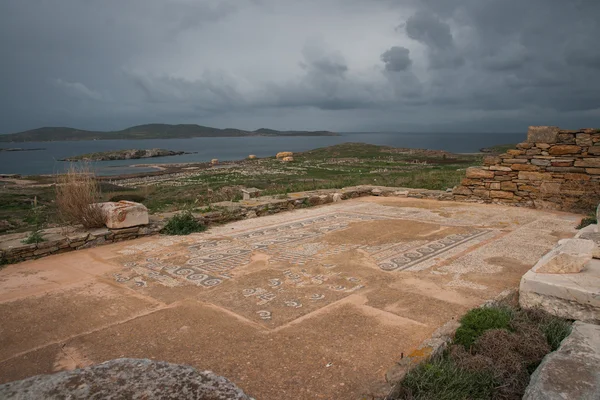 Ancient Greek ruins at island of Delos — Stock Photo, Image