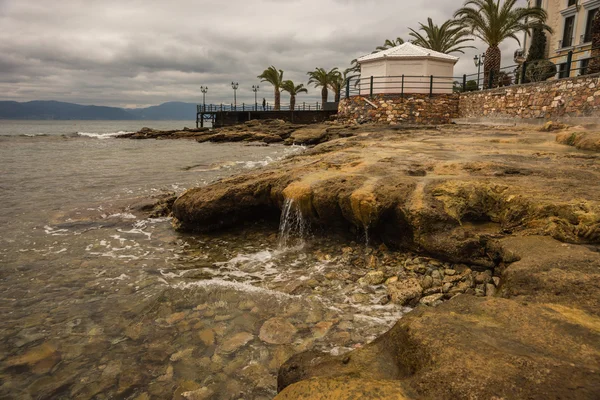 Thermal springs on the beach in Loutra Edipsou — Stock Photo, Image