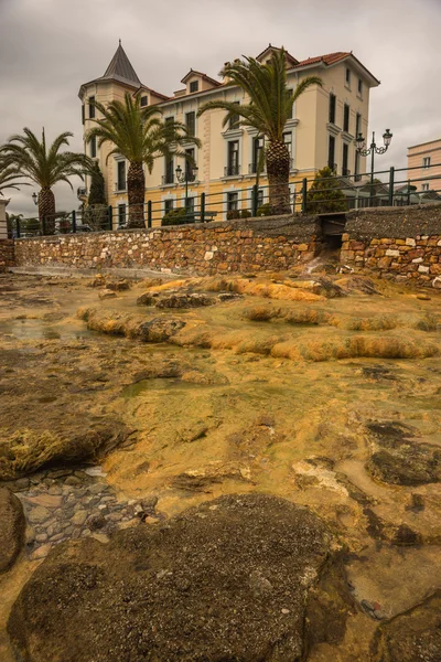 Loutra Edipsou plajında kaplıcaları — Stok fotoğraf