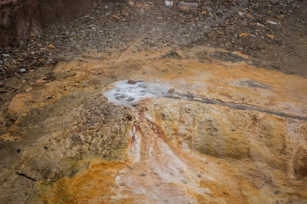 Термальними джерелами на пляжі в Лутра Edipsou — стокове фото