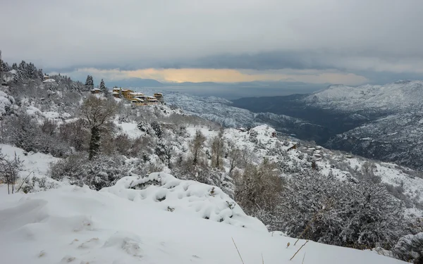 Zima w Trikala Korinthias, Peloponez, Grecja — Zdjęcie stockowe