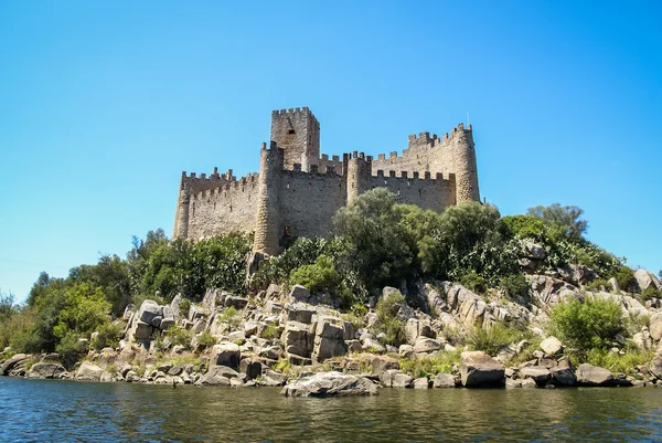 Almourol, Portekiz bir ortaçağ kalesi kalıntıları ediyor — Stok fotoğraf