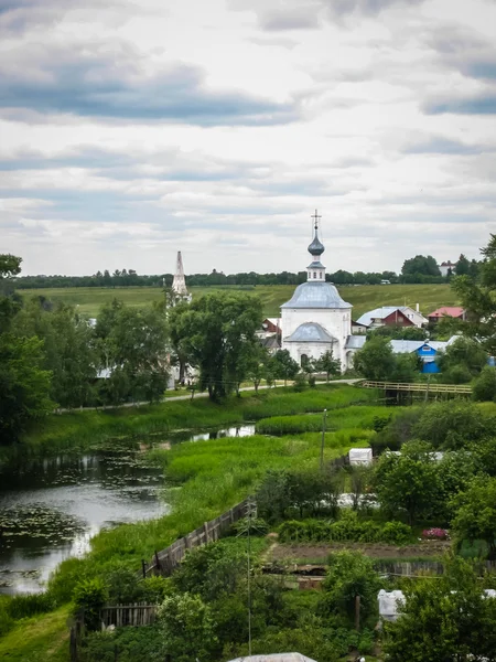White stone church in Suzdal — Stock Photo, Image