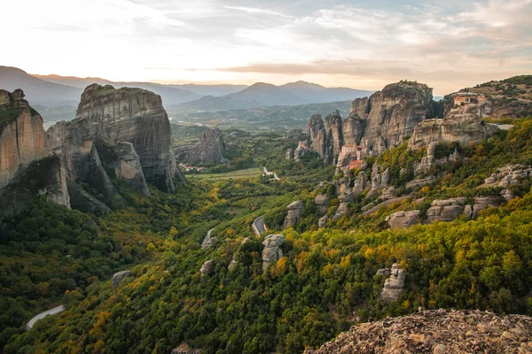 View of the mountains and monasteries of Meteora — Stock Photo, Image