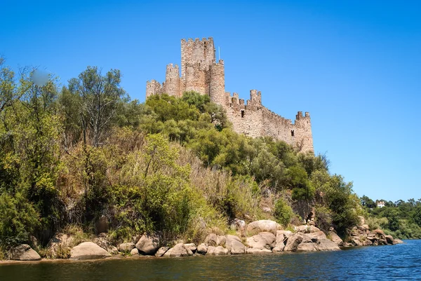 Ruínas de um castelo medieval, Almourol, Portugal — Fotografia de Stock