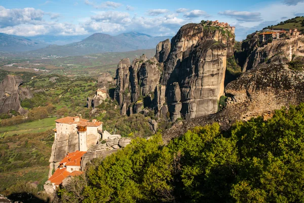 Vista das montanhas e mosteiros de Meteora — Fotografia de Stock