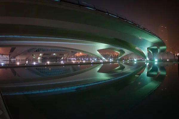 Beautifully lit bridge at night — Stock Photo, Image