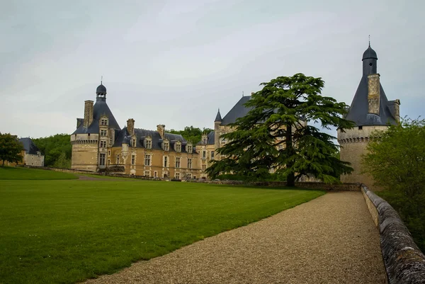 Château médiéval à Touffou — Photo